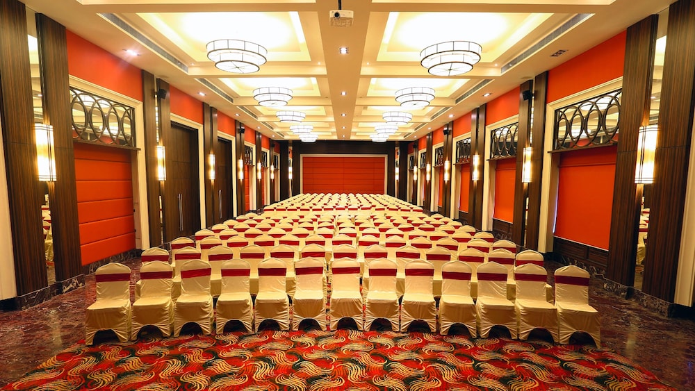 Grand Serenaa Hotel & Resorts