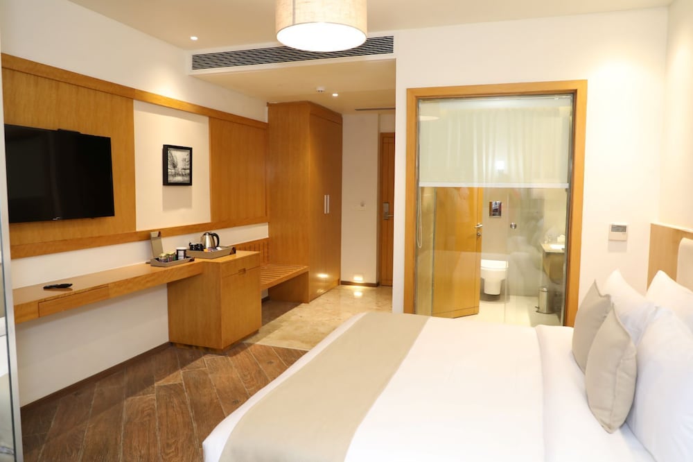 The Fern Residency, Morbi