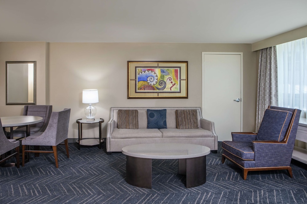 DoubleTree by Hilton Hotel Nashville Downtown