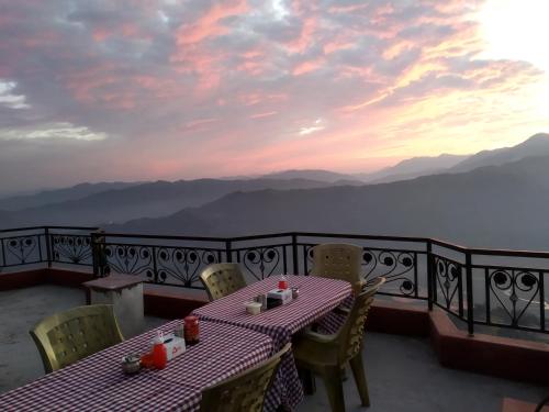 High Ground Inn and Rooftop Restaurant