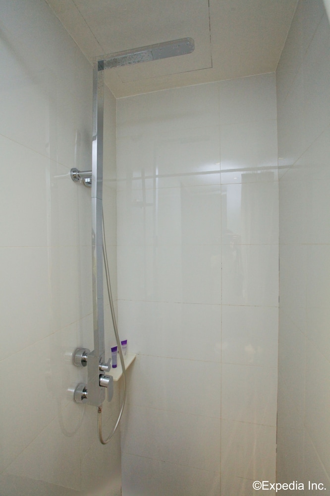 AMRISE HOTEL KITCHENER