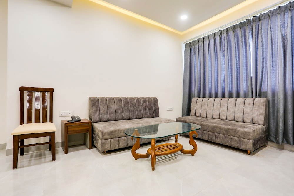 FabHotel Prime Panchwati Regency