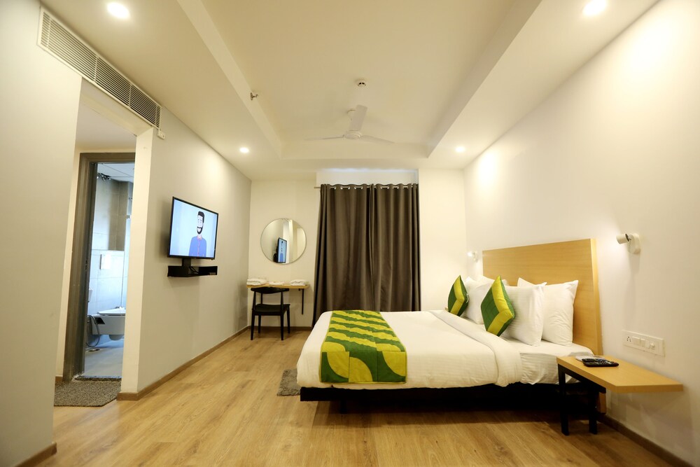 The Roseman Hotel & Suites