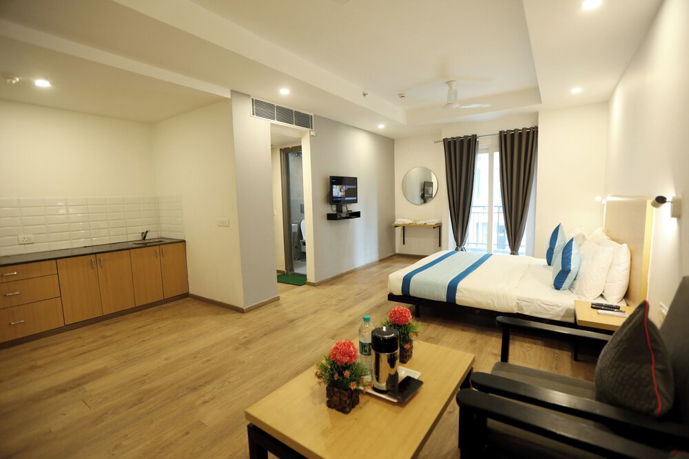 The Roseman Hotel & Suites