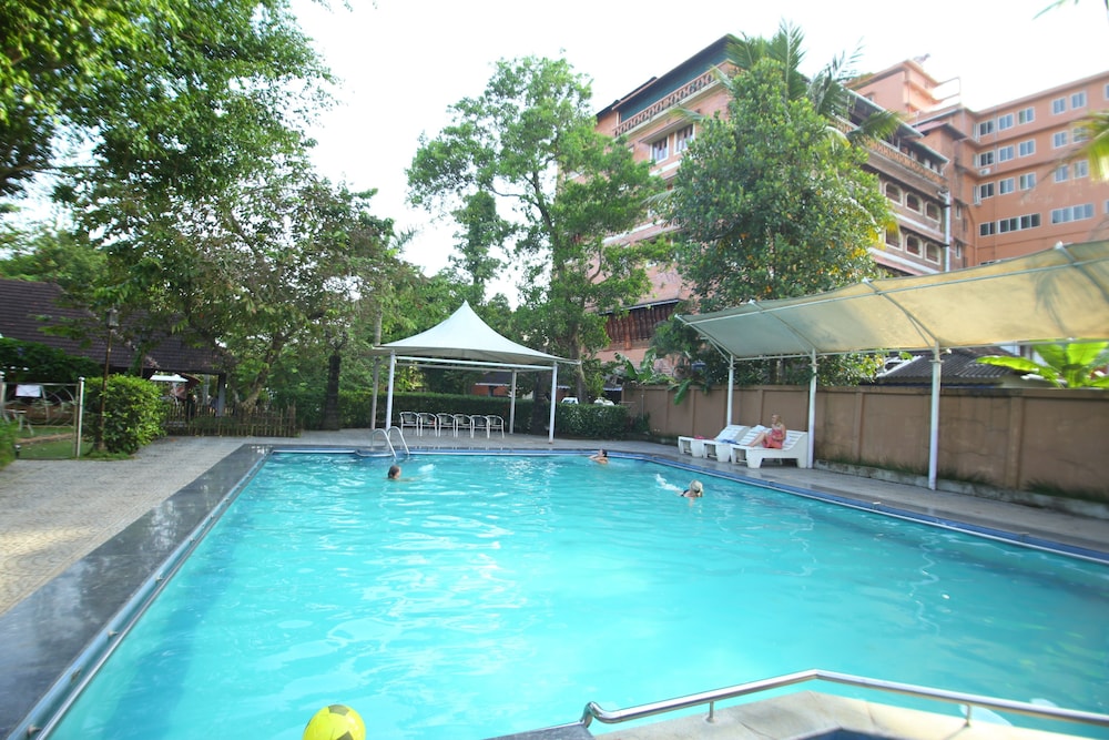 Pagoda Resorts Alappuzha