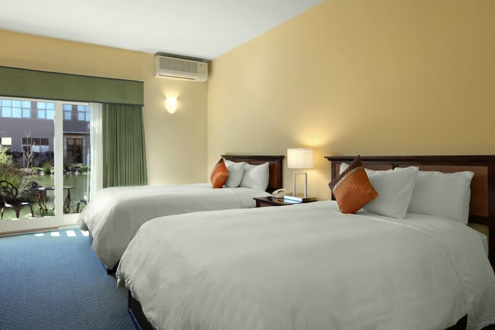 DoubleTree by Hilton Napa Valley - American Canyon