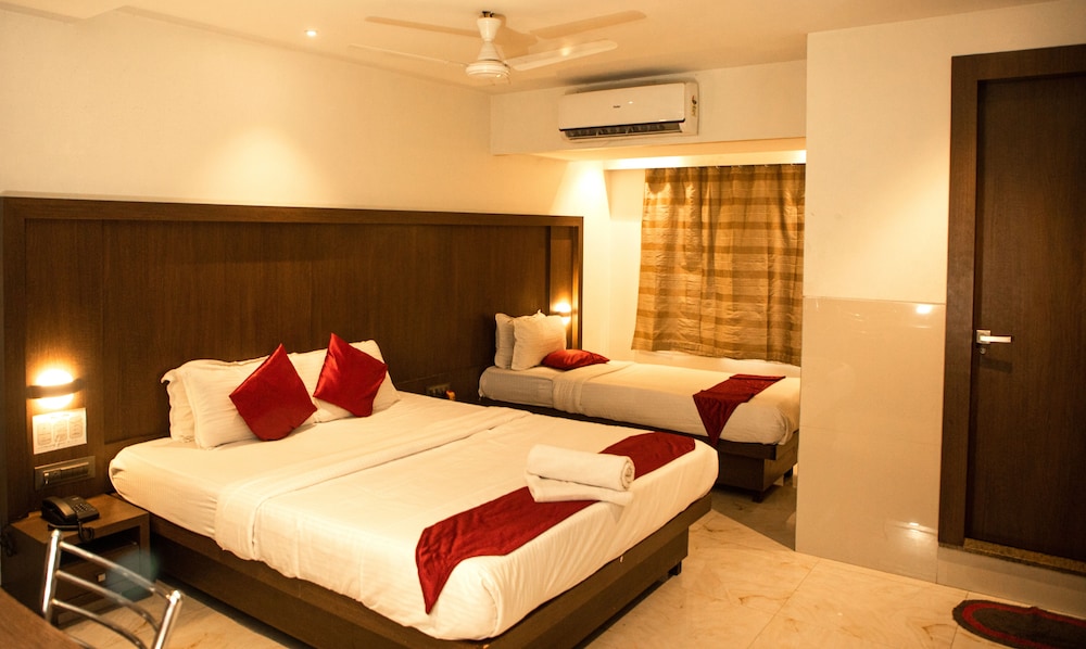Hotel Express Inn