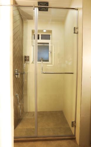 HOTEL SURYA PRAKASH CHEMBUR