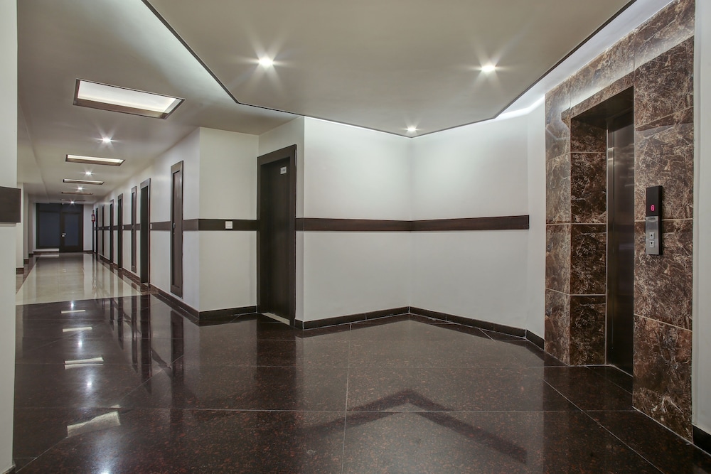 Hotel The Royal Krishna 