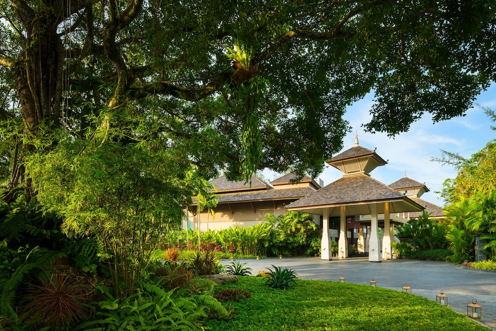 Anantara Layan Phuket Resort