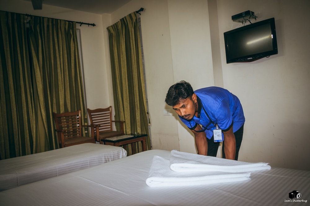 Hotel SPR Inn
