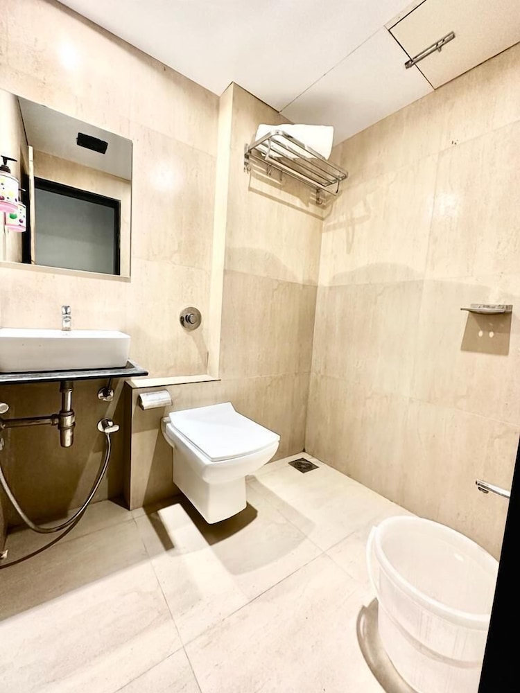 Hotel Bkc Prime Near Us Consulate