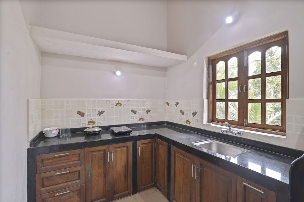 Oyo 22108 Home Field View 2Bhk Majorda