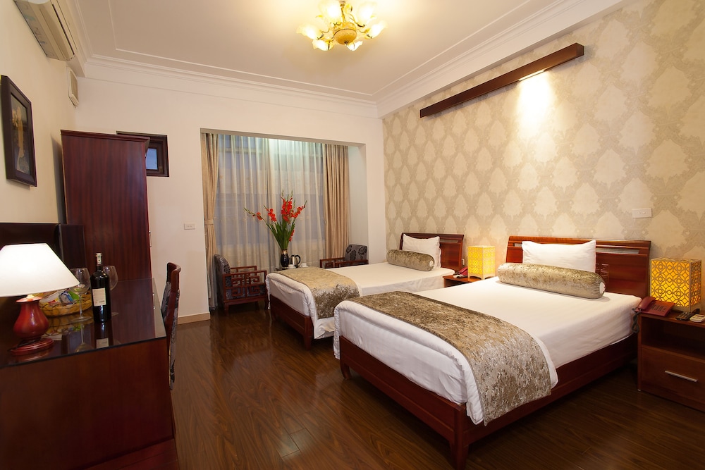 Luxury Hotel