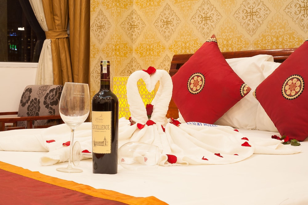 Luxury Hotel