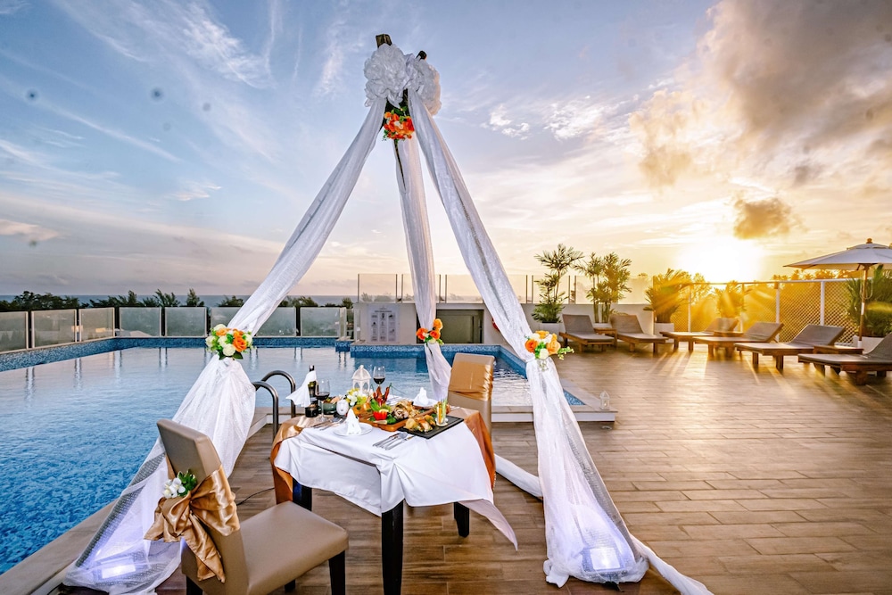 Chanalai Hillside Resort, Karon Beach