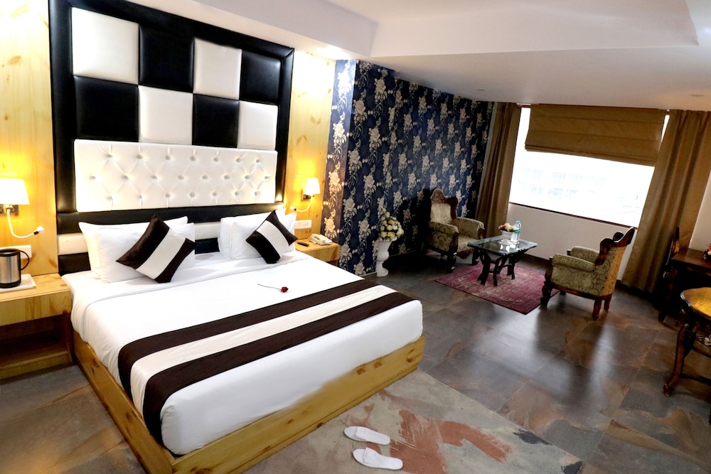 Royal Park Resorts & Spa