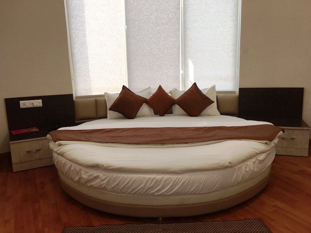 Hotel K3 Club Residency