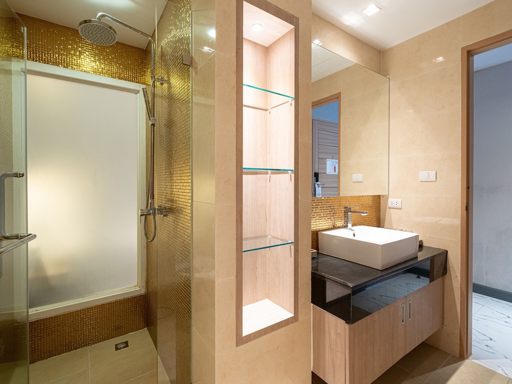 Patong Bay Residence