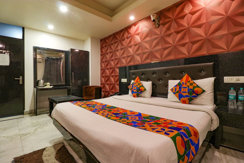 FabHotel A One Noida Sector 11