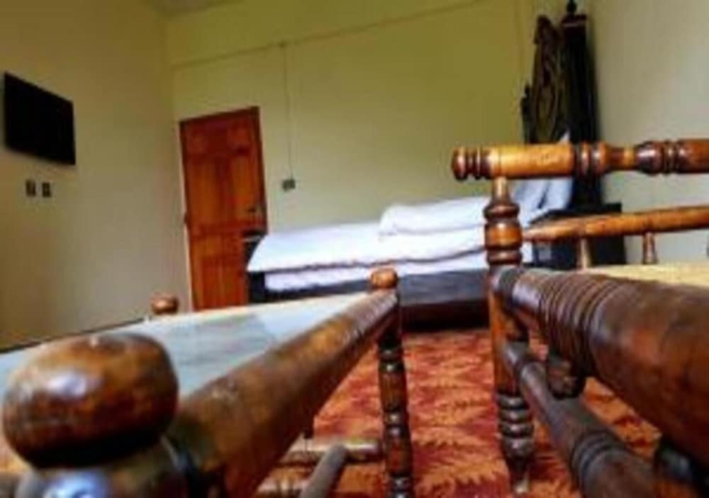 Tourist Inn Hotel Shogran