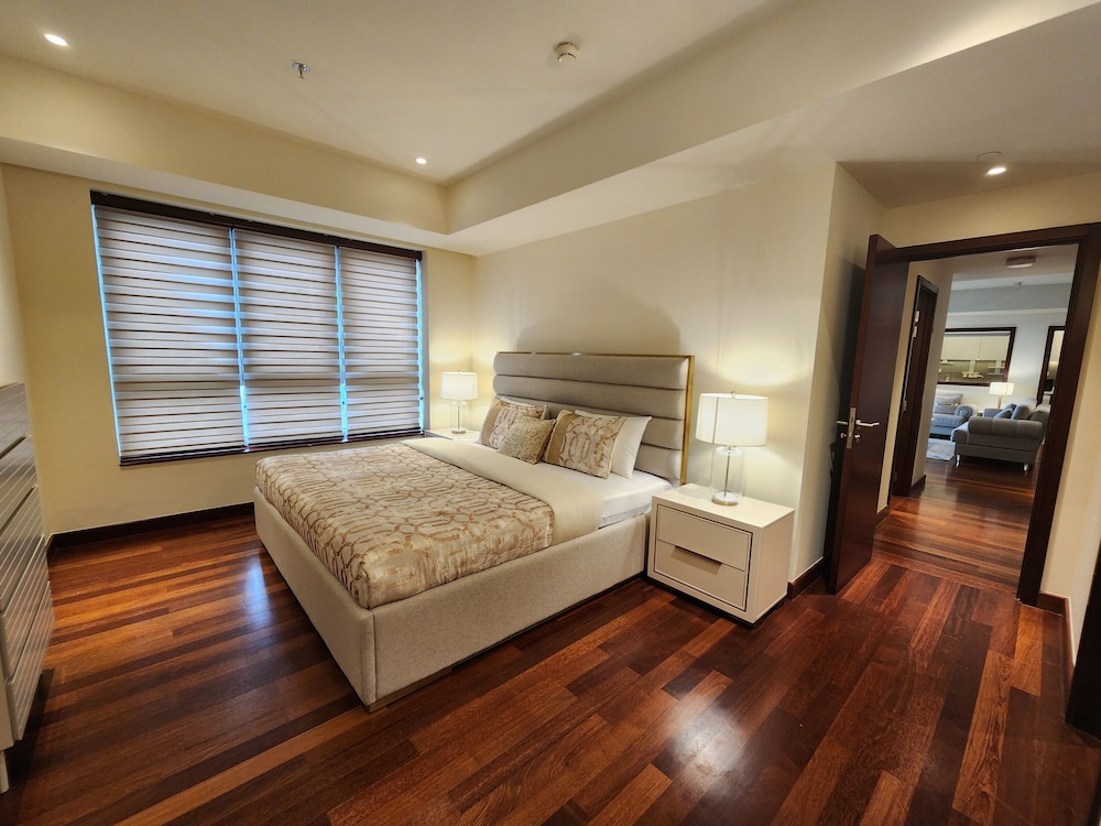 Opulent Comfort Suites