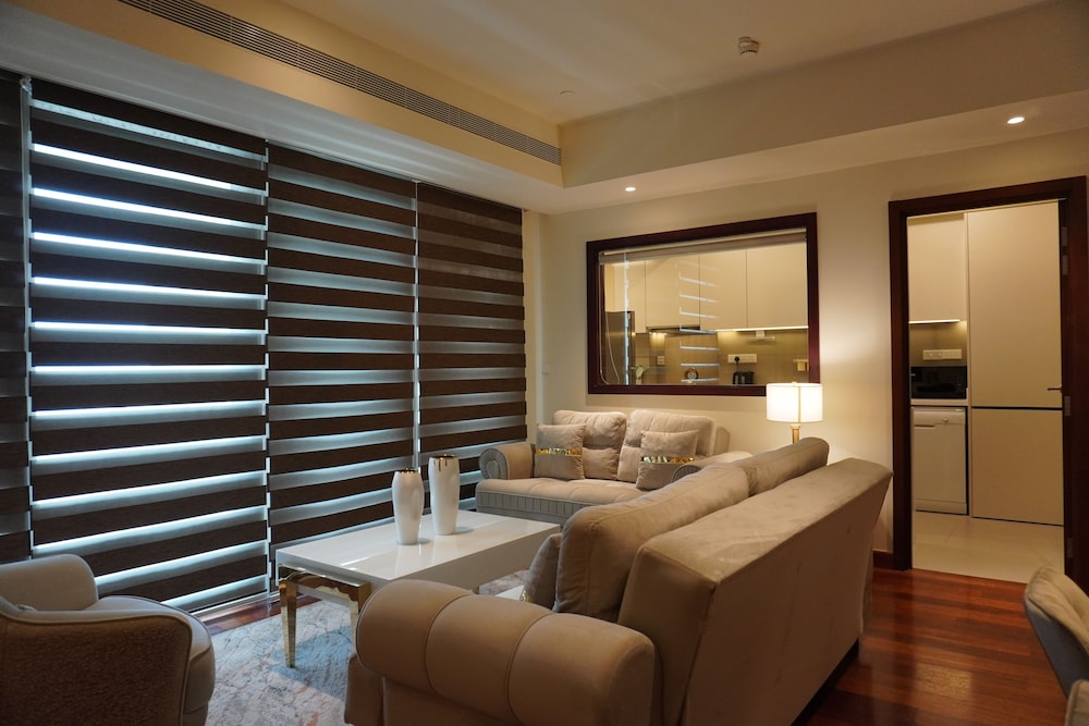 Opulent Comfort Suites