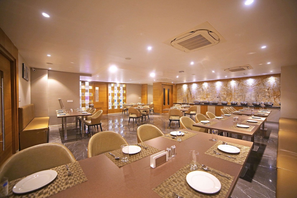 Comfort Inn Kaikaluru