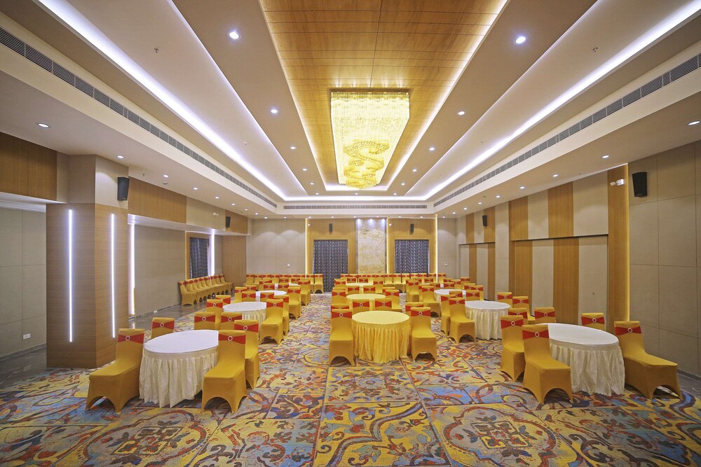 Comfort Inn Kaikaluru