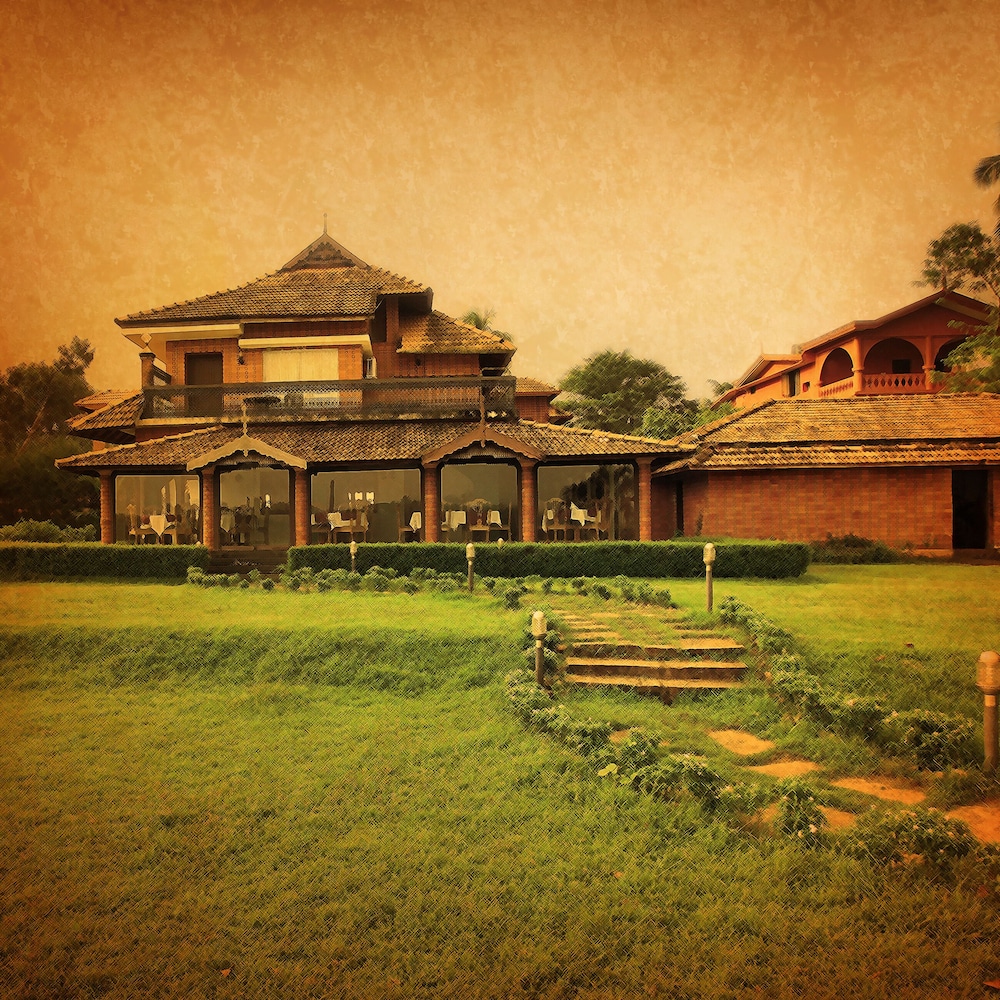 The River Retreat Heritage Ayurvedic Resort