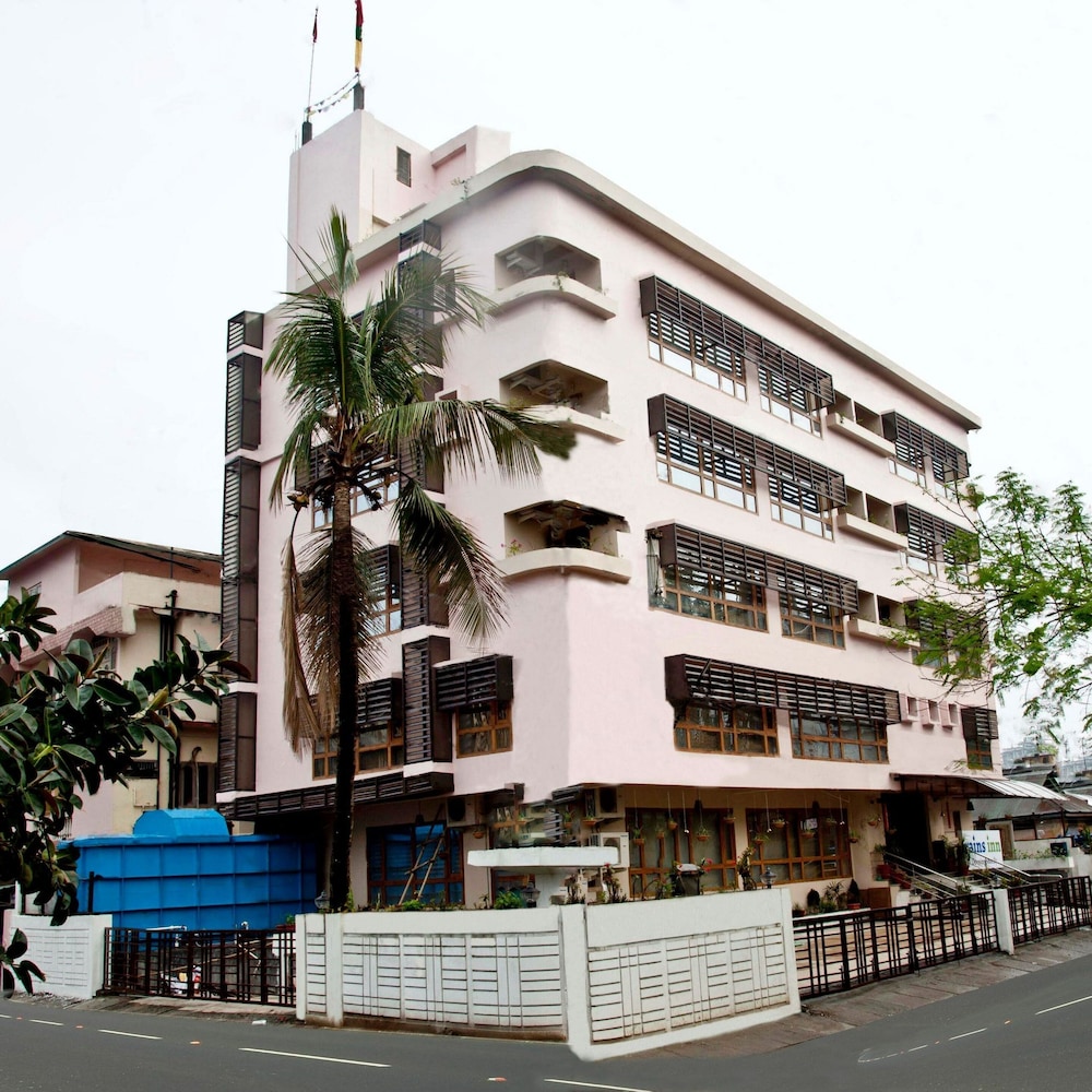 Hotel Rains Inn