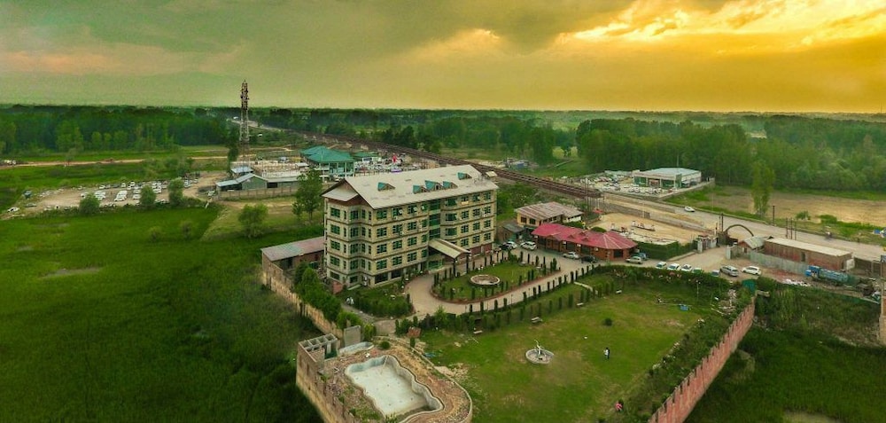 ADB Rooms Hotel Silver Star
