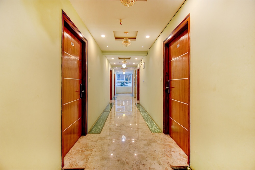 FabHotel SRK Platinum Inn