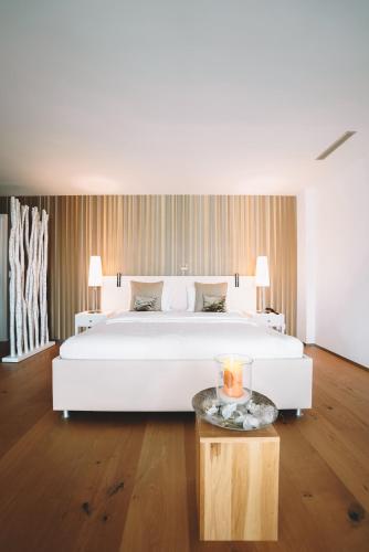 Hotel AVA