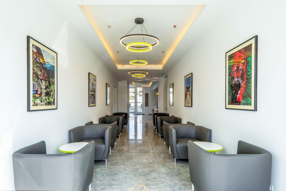 Hotel Le Roi, Dehradun 