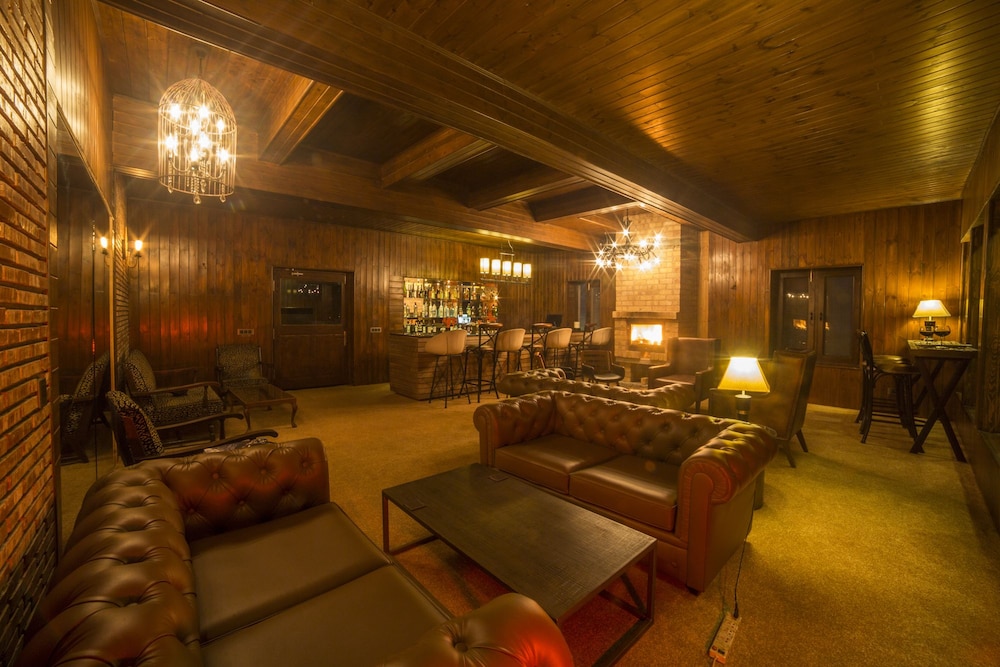 Nedou's Hotel