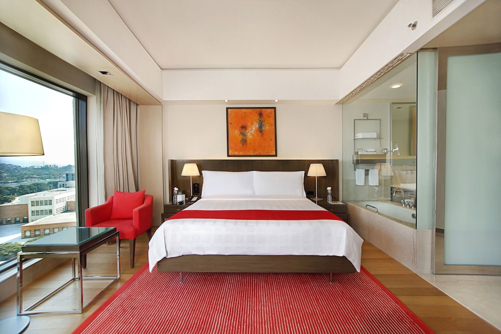  Trident Hotel Bandra Kurla