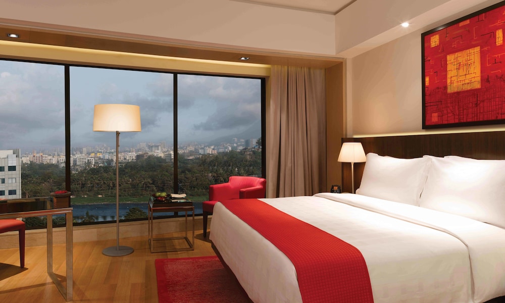  Trident Hotel Bandra Kurla