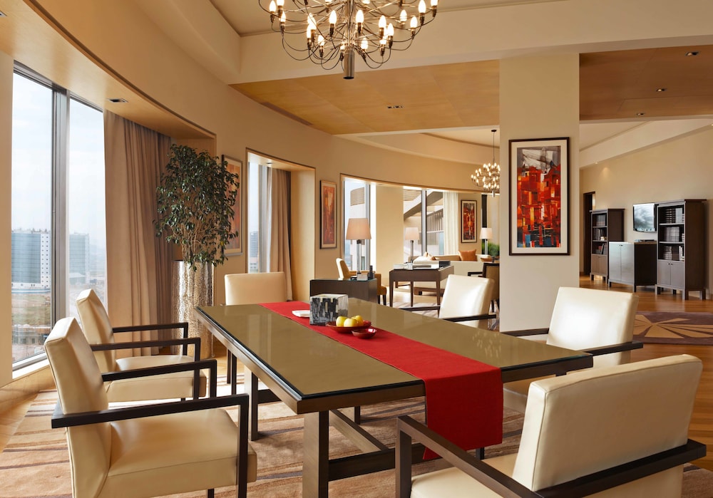  Trident Hotel Bandra Kurla