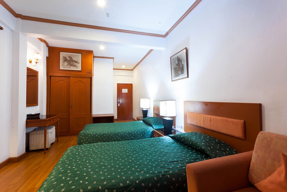 Orchid Hotel and Spa