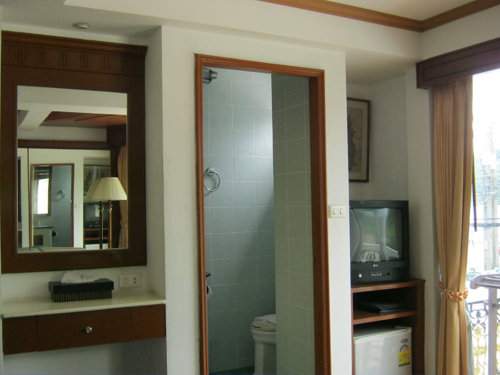 Orchid Hotel and Spa