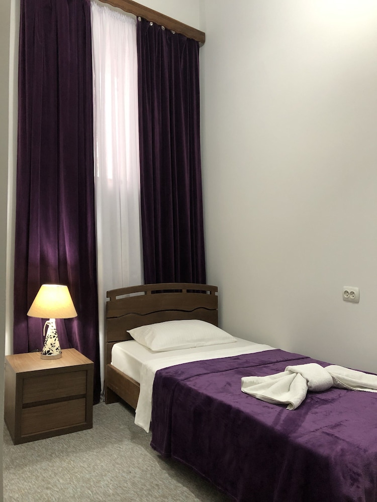 Hotel Diplomat