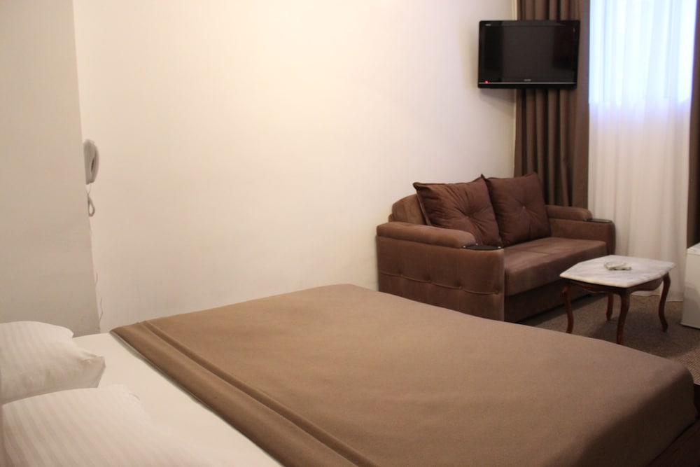 Hotel Diplomat