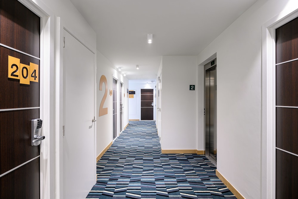 B&B HOTEL Brussels Centre Gare du Midi