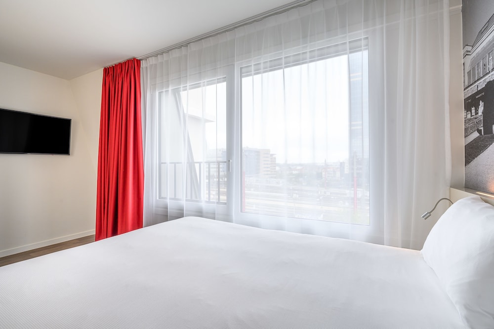 B&B HOTEL Brussels Centre Gare du Midi