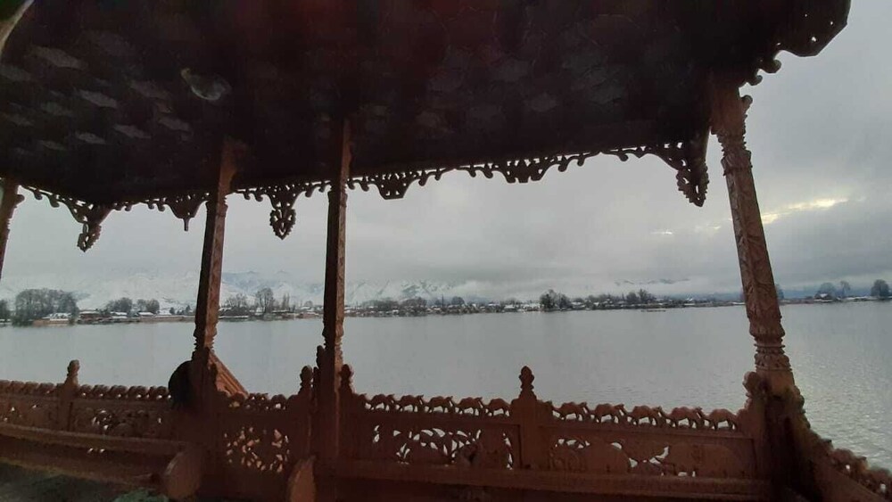 New Kolohai Houseboats