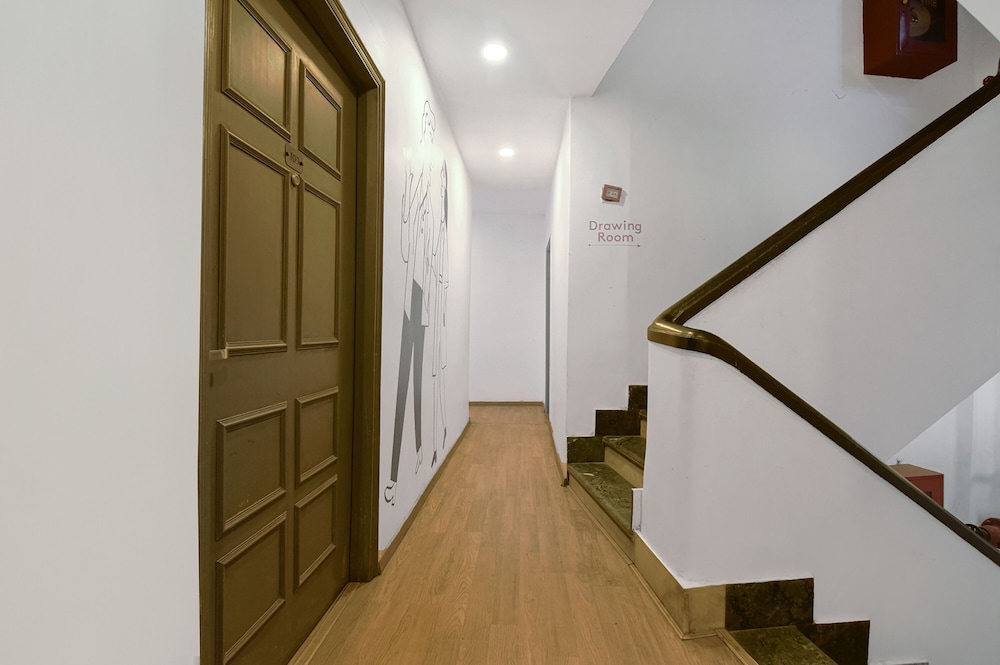 Fabhotel Akash Ganga