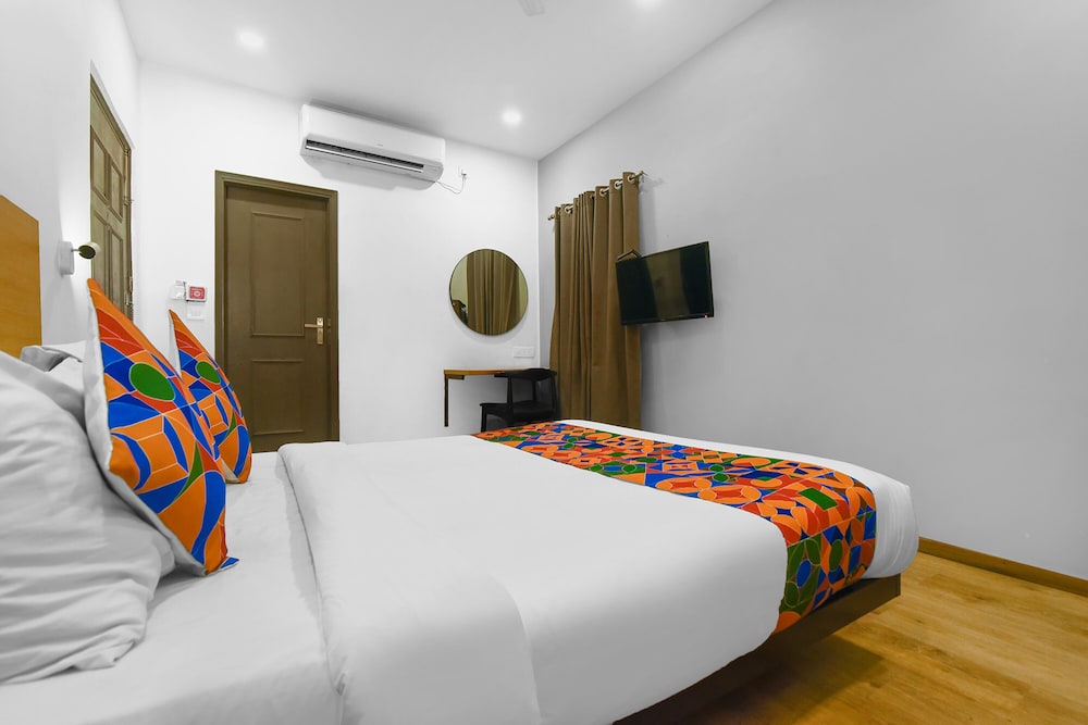 Fabhotel Akash Ganga