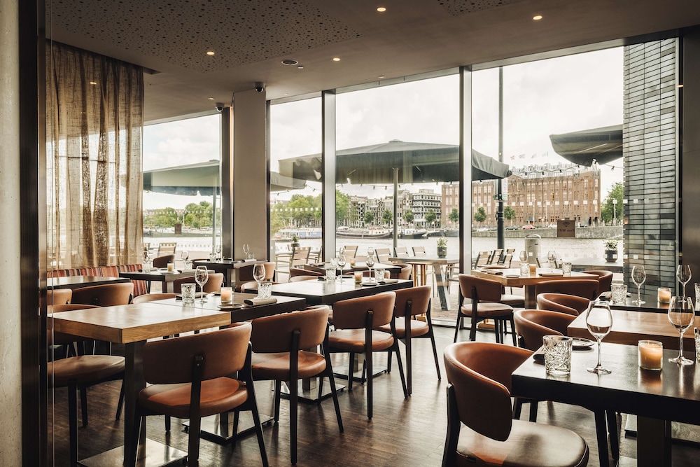 DoubleTree by Hilton Amsterdam Centraal Station