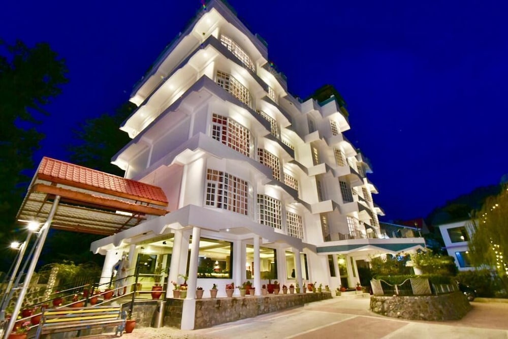Hillcrest Resort by DLS Hotels